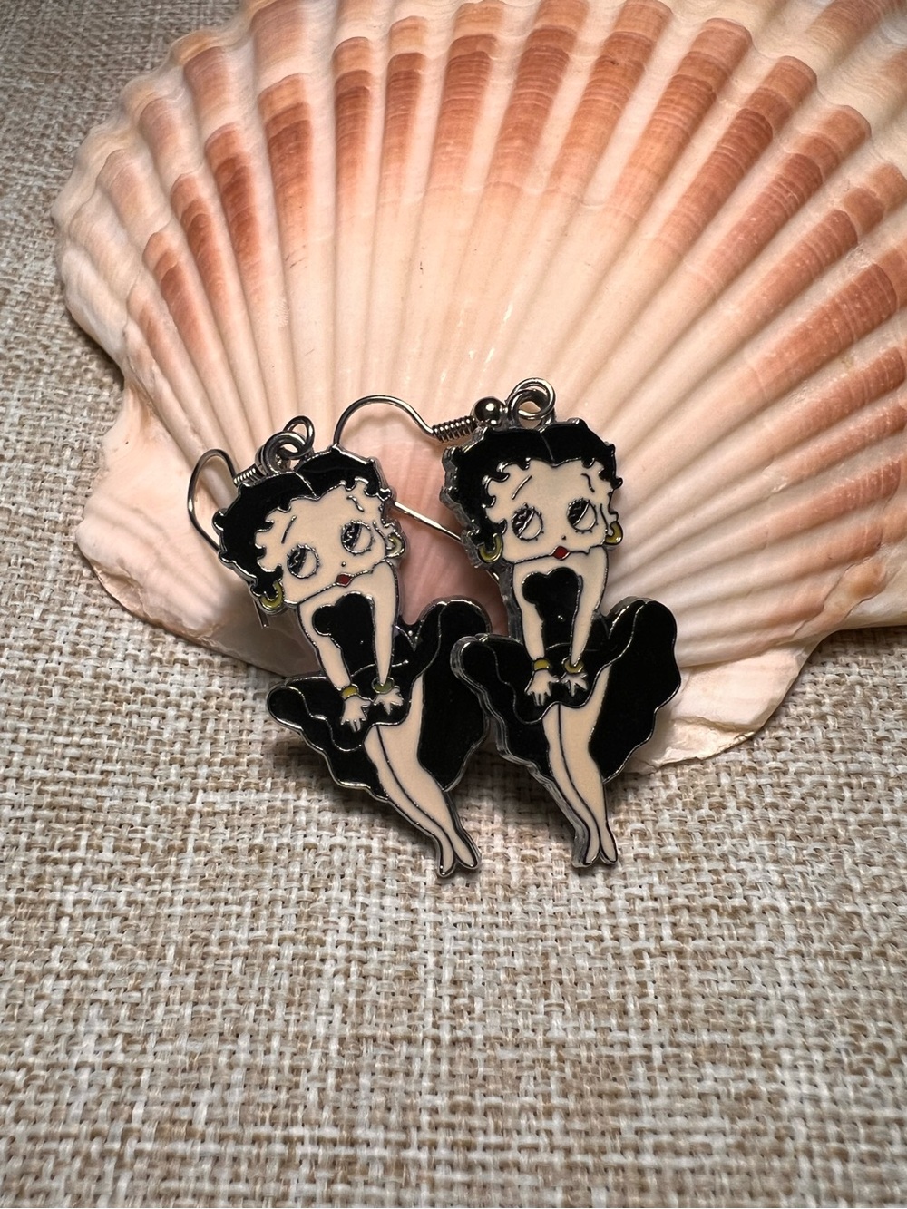 BETTY BOOP Retro Black Dress Enamel Silver Dangle Earrings